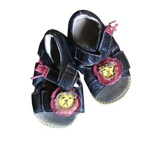 Livie & Luca Lion Sandals 8
